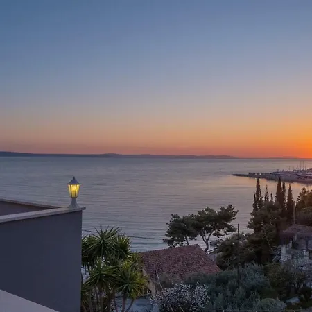 Luxury Sea View 公寓 耶塞尼采
