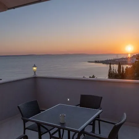 Luxury Sea View 公寓 耶塞尼采