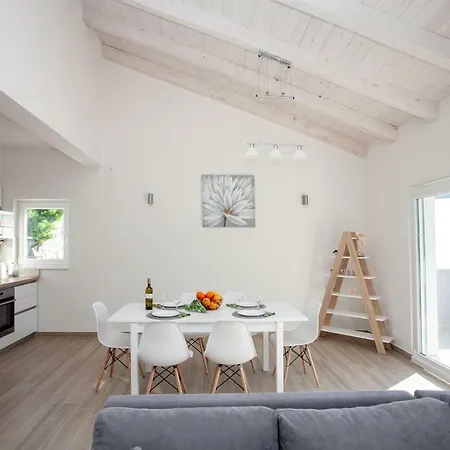 Luxury Sea View Apartment Jesenice (Split-Dalmatia)