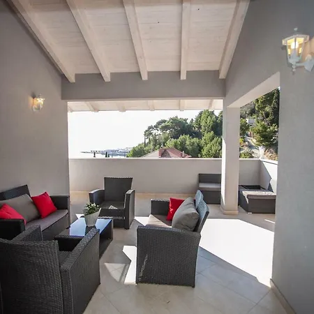 Luxury Sea View *